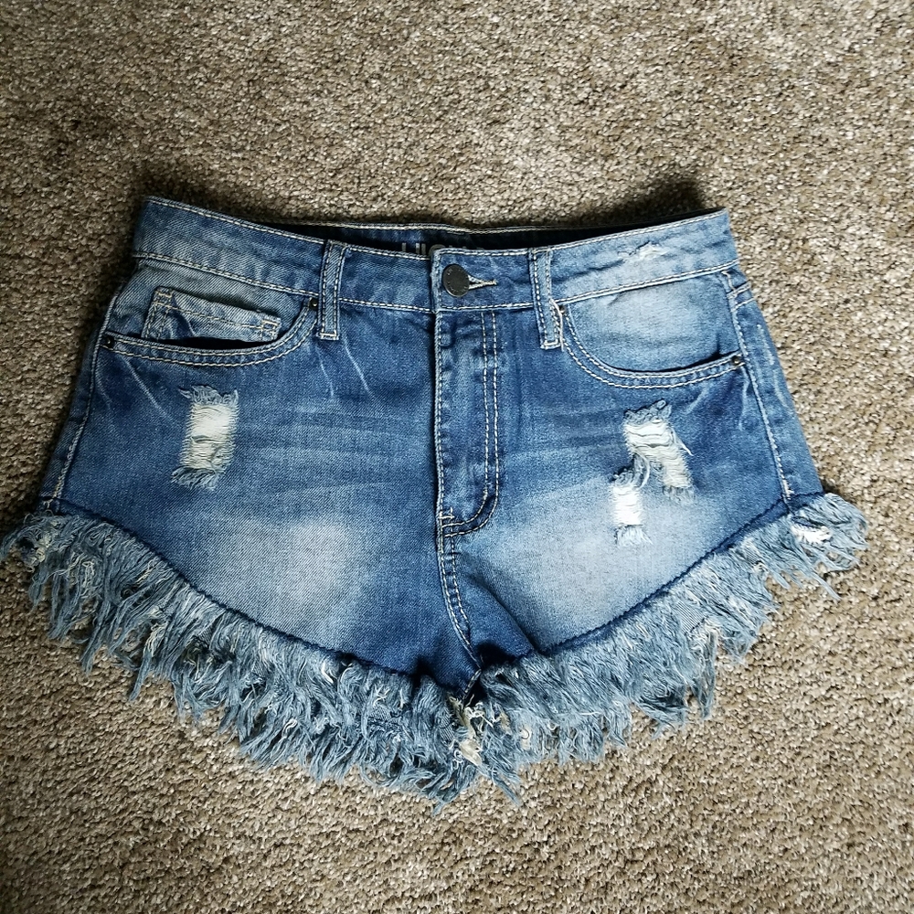 YMI highrise denim shorts sz 3